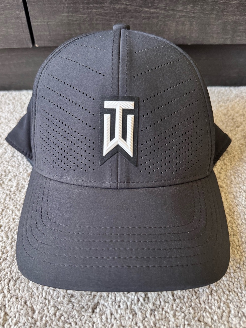 Vintage Nike Tiger Woods Heritage86 Dri Fit Flexfit Hat Fullback Size L/XL NEW